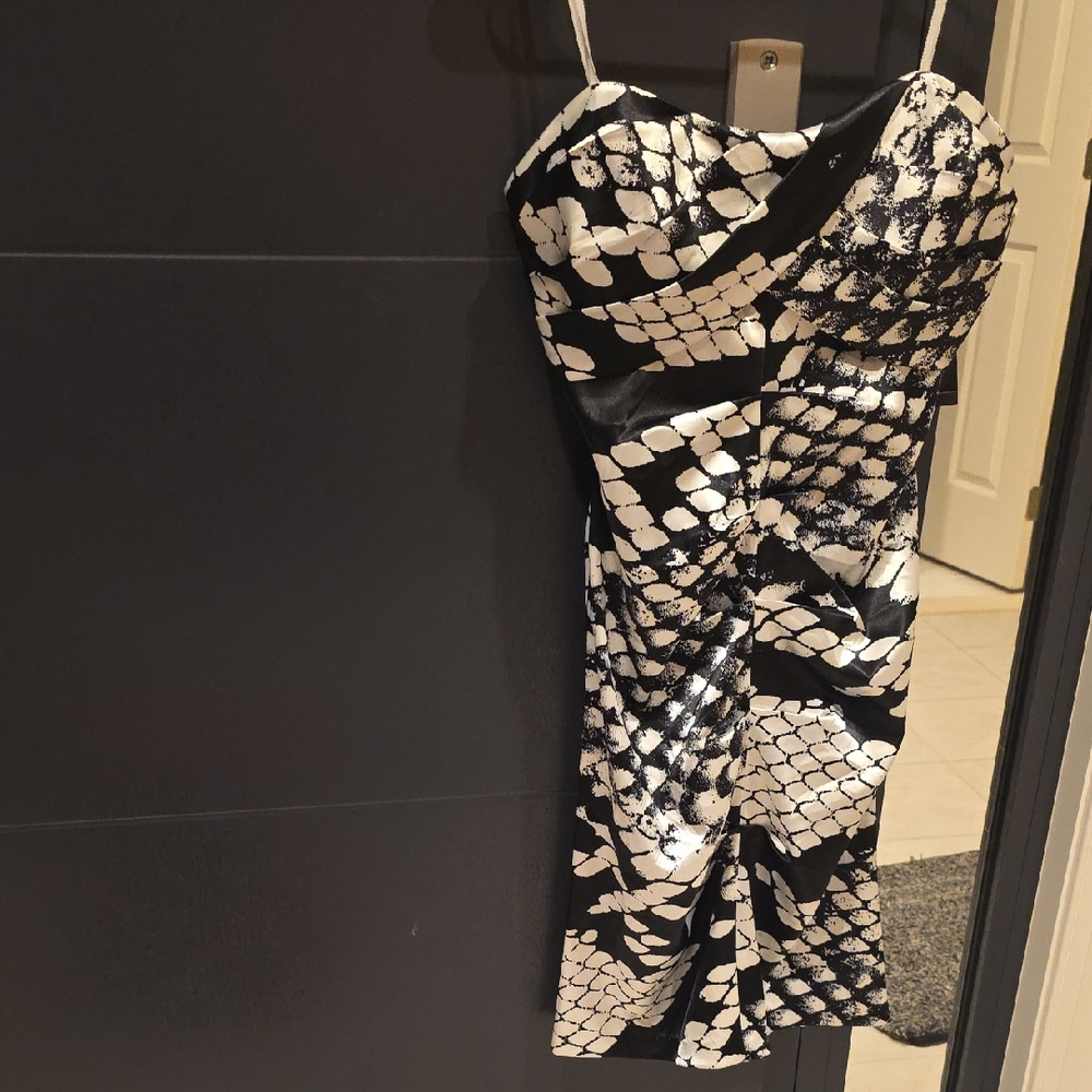 Jump Black and White Geometric Mini Dress